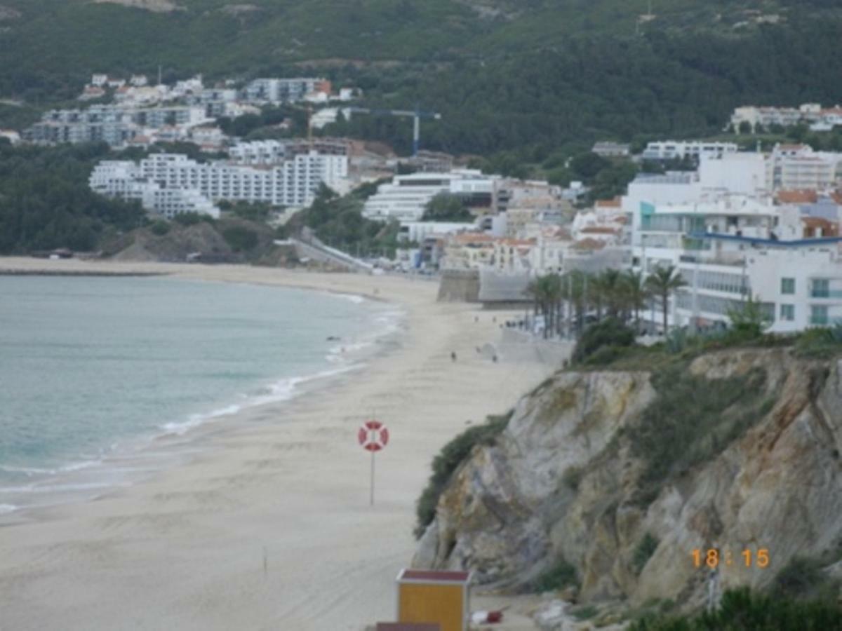 Estudio T0 Sobre A Praia Sesimbra Bagian luar foto